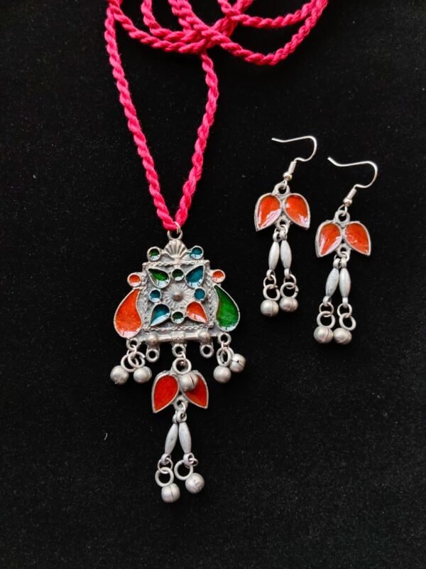 Naira Multi-Color Blackpolished Neckpiece and Matching Dangle Earrings