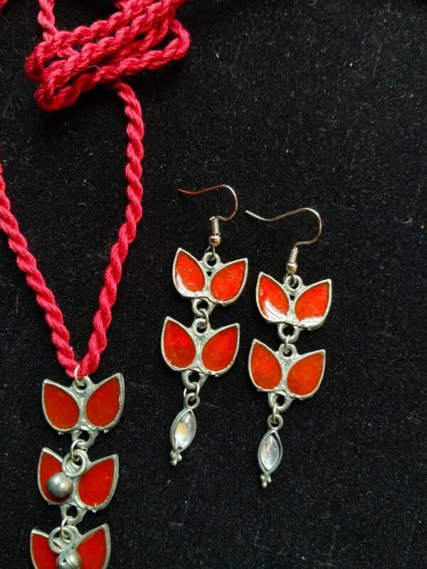 Red Enamel Cascading Leaf Necklace Set