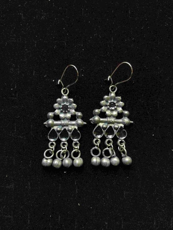black1 Kavya Danglers Black