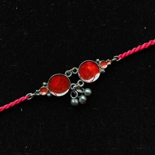 chic1 Scarlet Twin Circle Choker