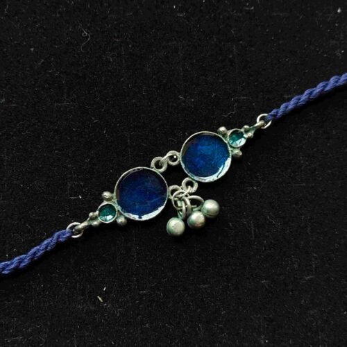 chic2 Sapphire Twin Circle Choker
