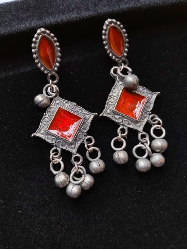 Vintage Ruby-Tone Drop Earrings
