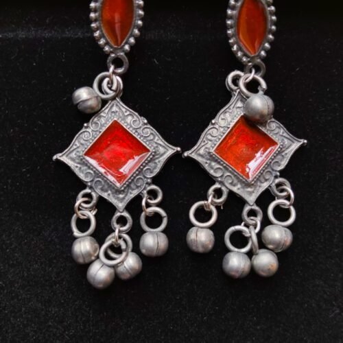 redearrr1 Vintage Ruby-Tone Drop Earrings
