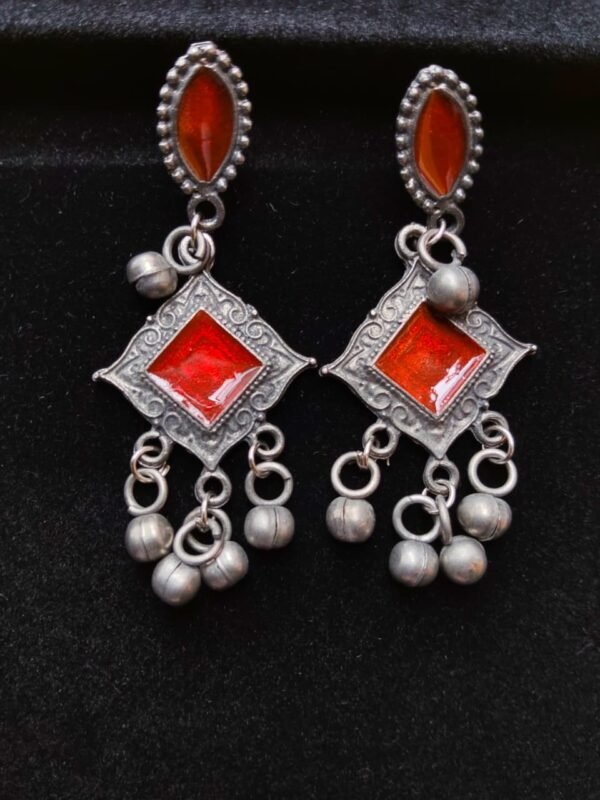 Vintage Ruby-Tone Drop Earrings